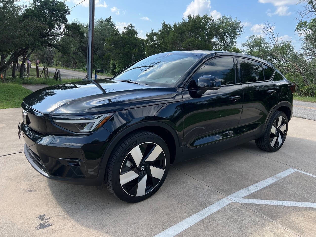 Used 2022 Volvo C40 P8 Recharge Ultimate AWD/4WD image 8