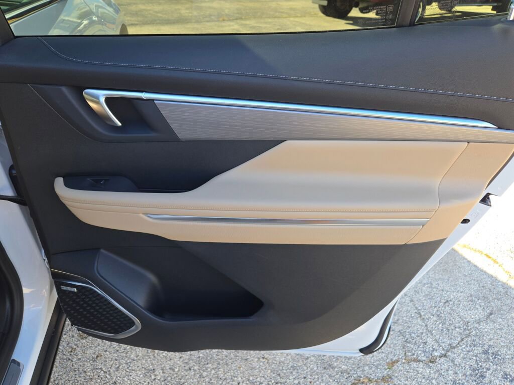 New 2026 Buick Enclave Preferred w/ Power Package image 10