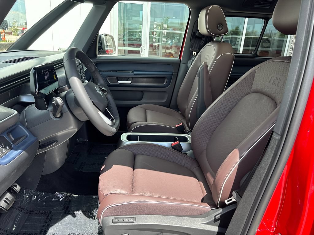 New 2025 Volkswagen ID. Buzz Pro S Plus AWD/4WD image 17