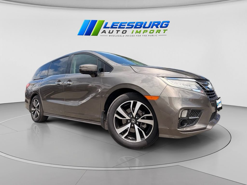 Used 2018 Honda Odyssey Elite image 2