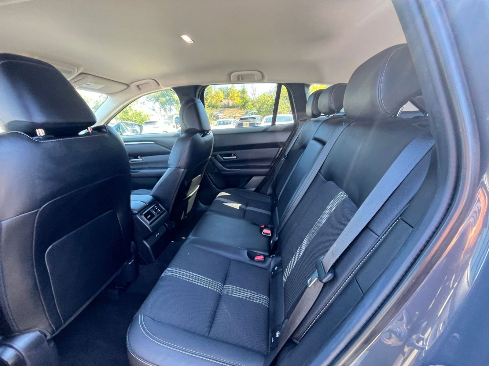 Used 2025 MAZDA CX-50 AWD 2.5 S w/ Select Package image 24