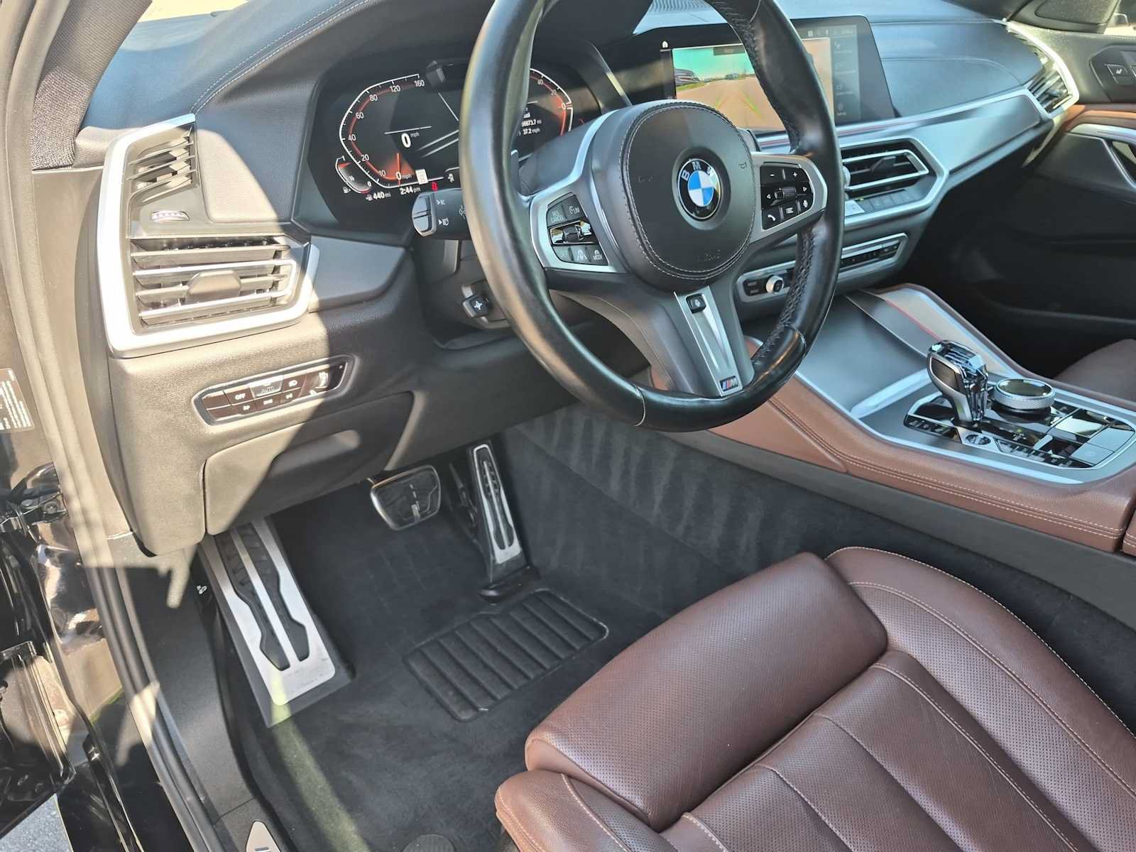 Used 2022 BMW X6 xDrive40i w/ M Sport Package AWD/4WD image 10
