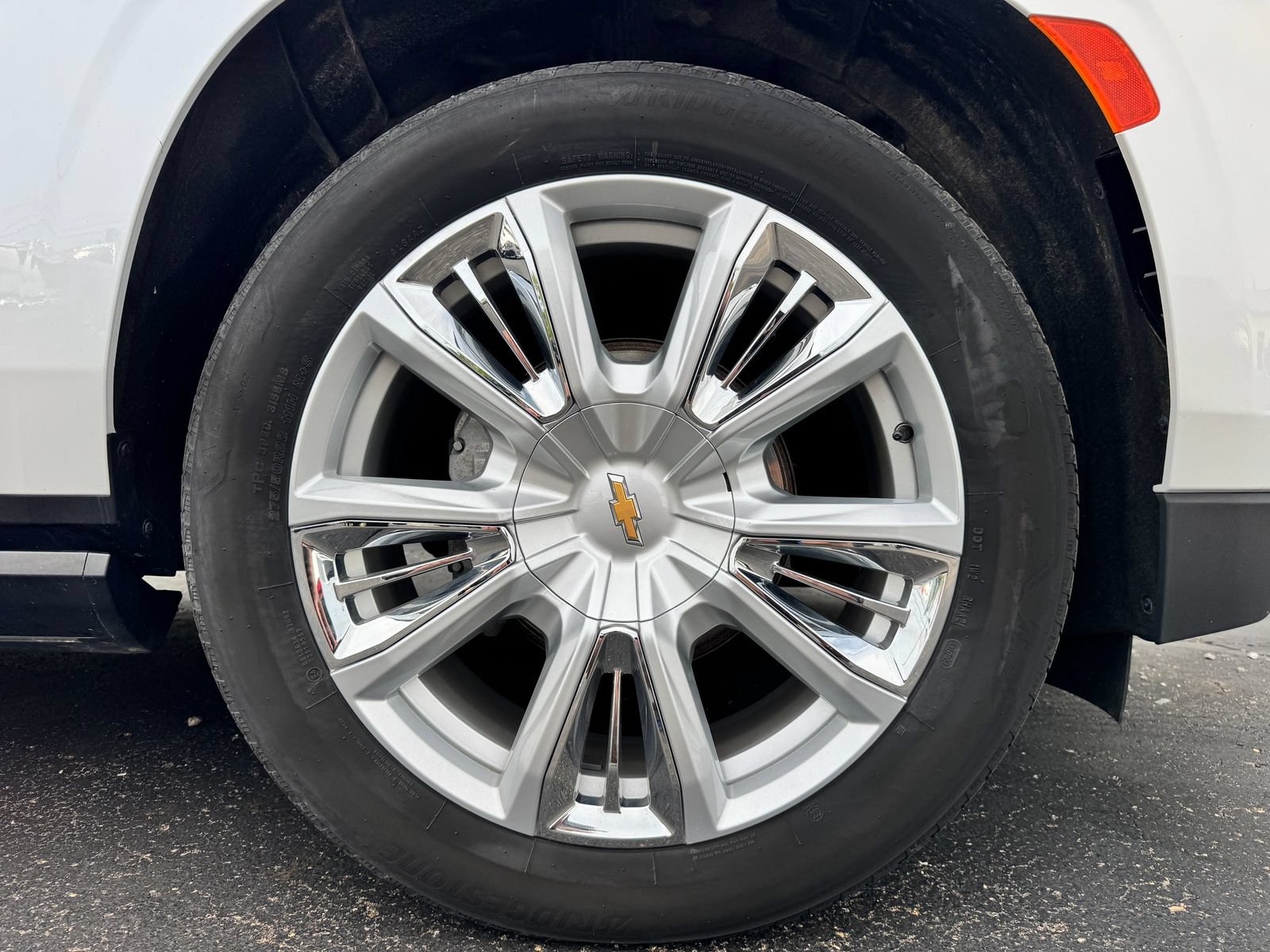 Used 2024 Chevrolet Suburban High Country AWD/4WD image 40
