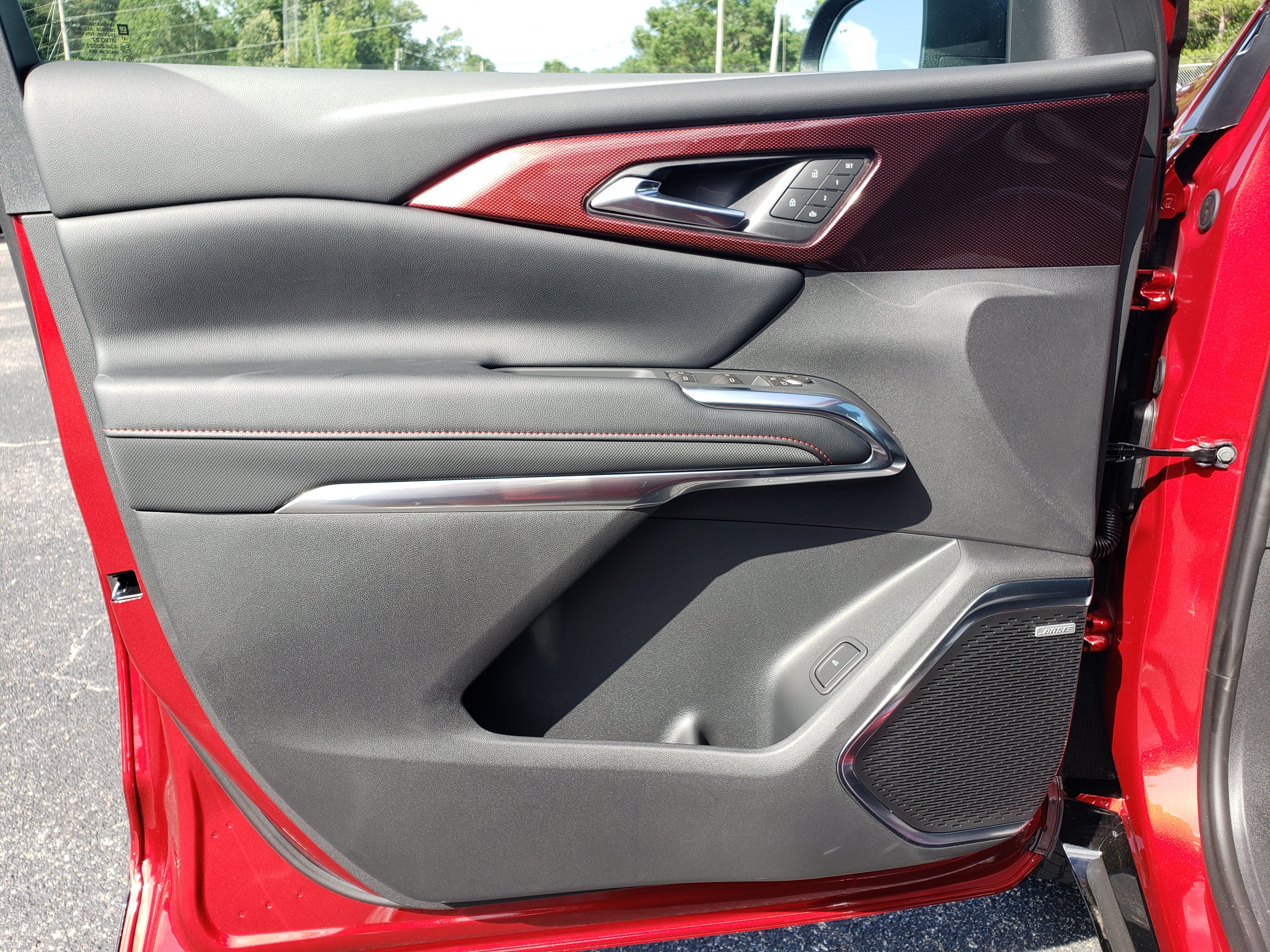 New 2026 Chevrolet Traverse RS w/ LPO, Floor Liner Package FWD image 14