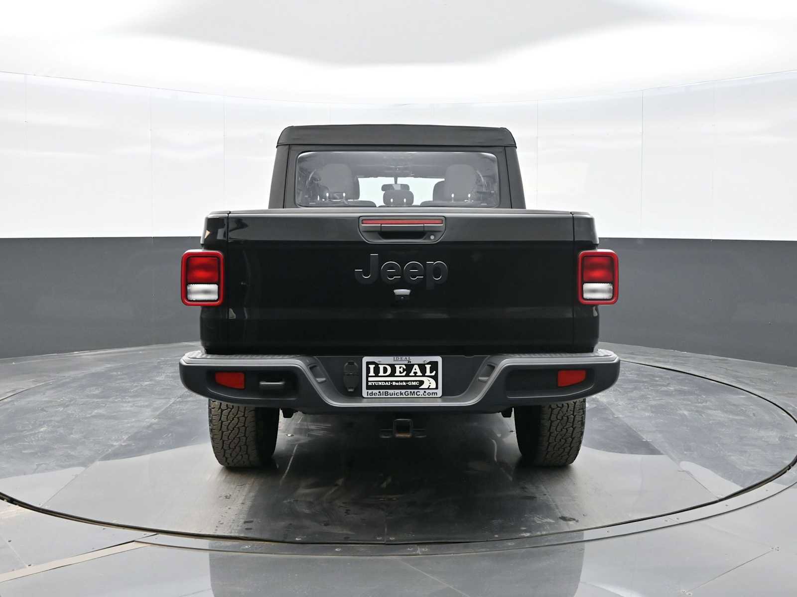 Used 2022 Jeep Gladiator Sport w/ Trailer Tow Package image 7