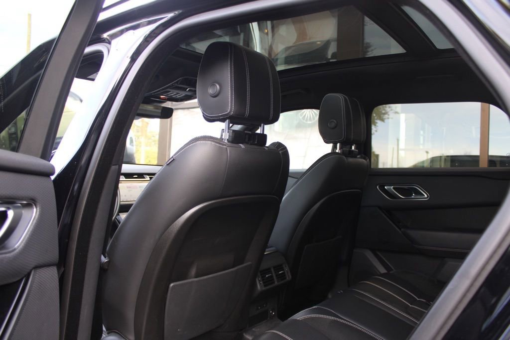 Used 2019 Land Rover Range Rover Velar R-Dynamic HSE image 28