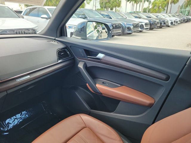 Used 2021 Audi Q5 Premium AWD/4WD image 14