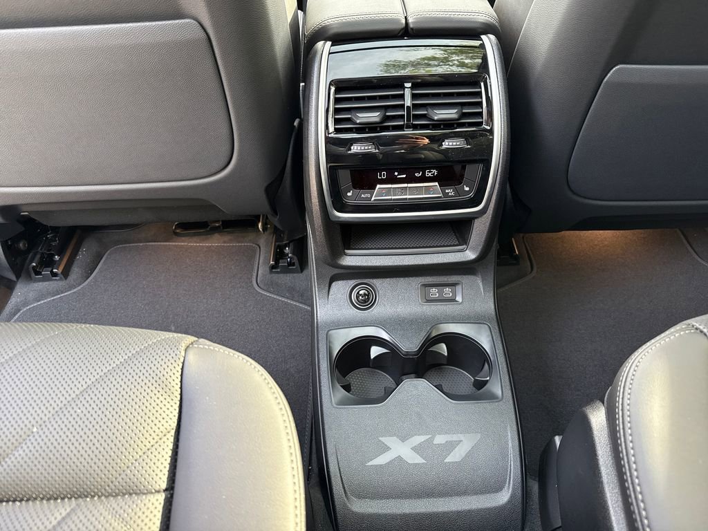 New 2026 BMW X7 xDrive40i image 19