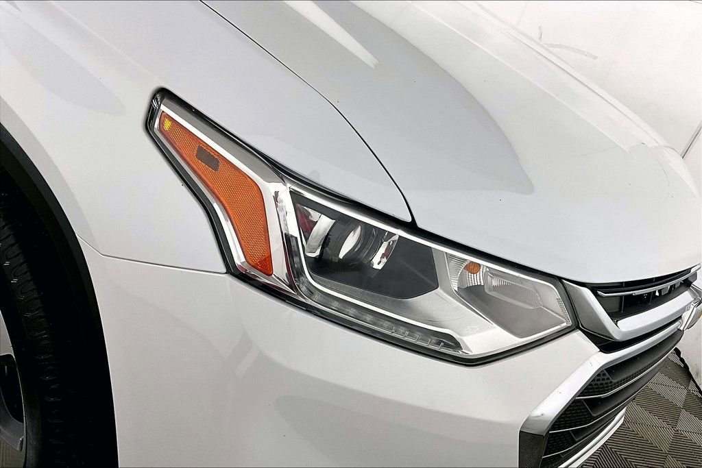 Used 2020 Chevrolet Traverse LT w/ LT Premium Package image 28