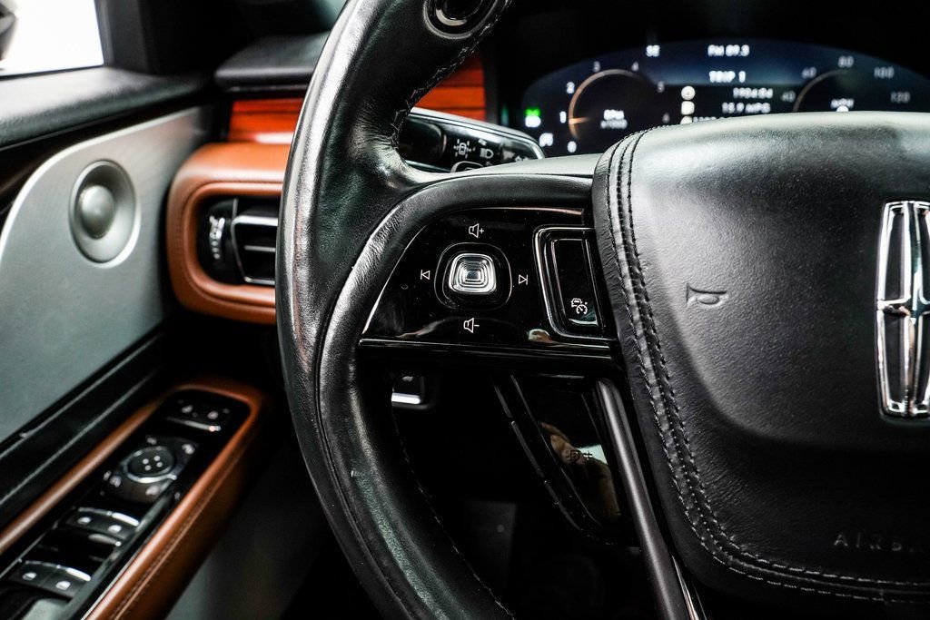 Used 2023 Lincoln Aviator Reserve w/ Equipment Group 201A image 33