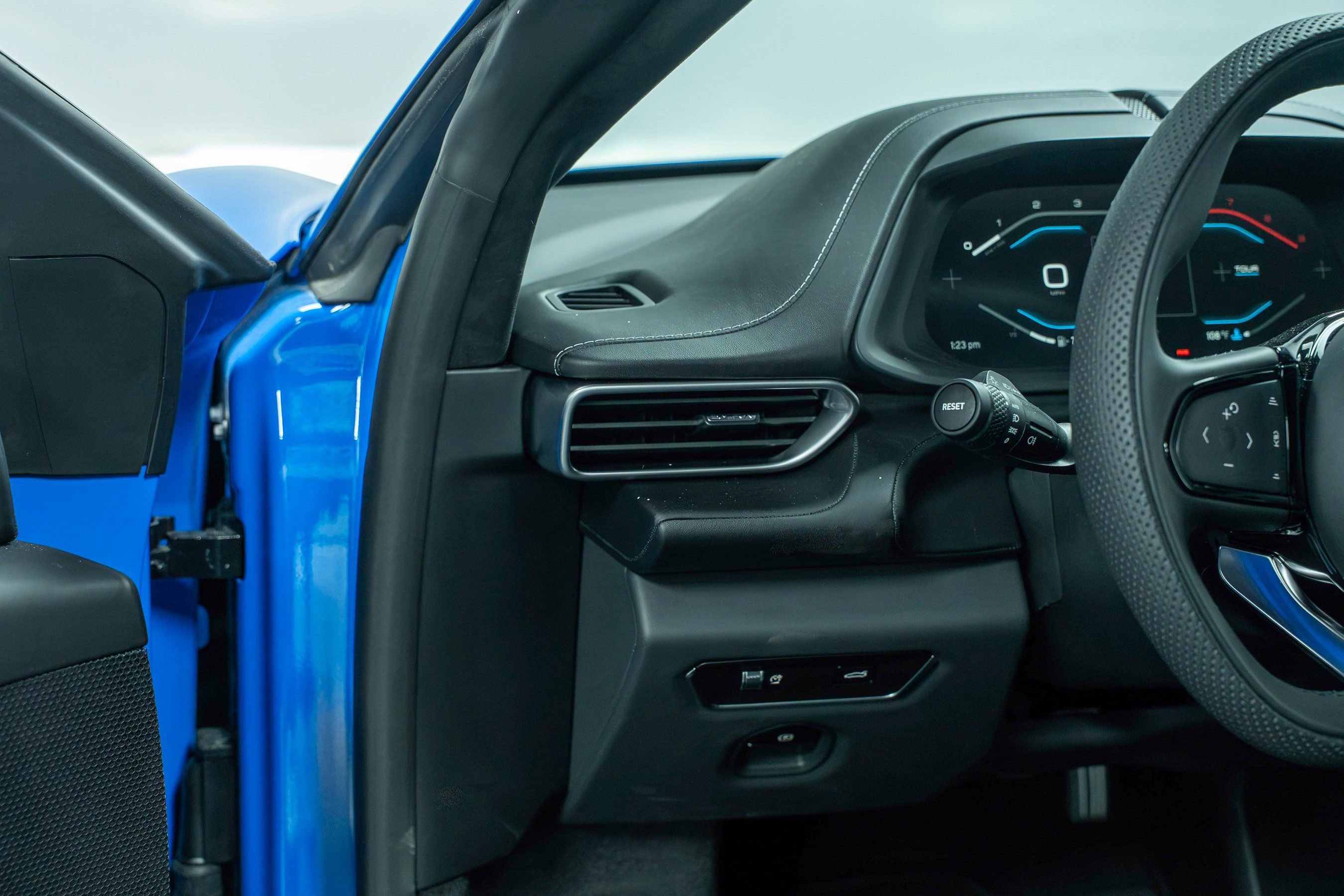 New 2025 Lotus Emira image 22