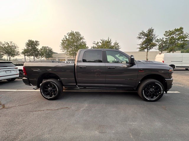 New 2026 RAM 2500 Laramie AWD/4WD image 7