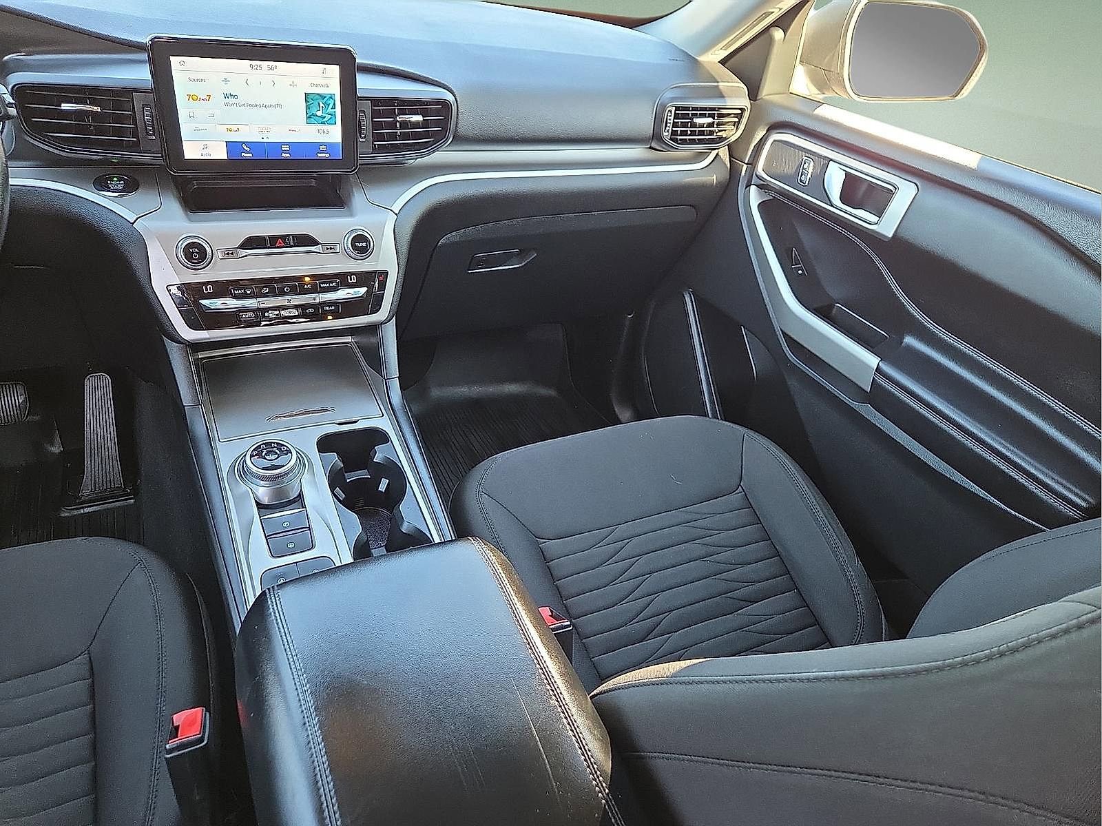 Used 2021 Ford Explorer XLT RWD image 13