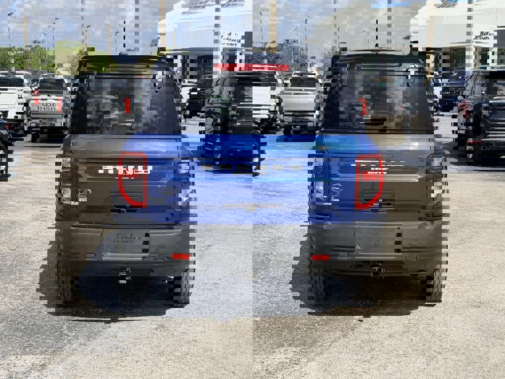 Used 2023 Ford Bronco Sport Outer Banks w/ Tech Package AWD/4WD image 6