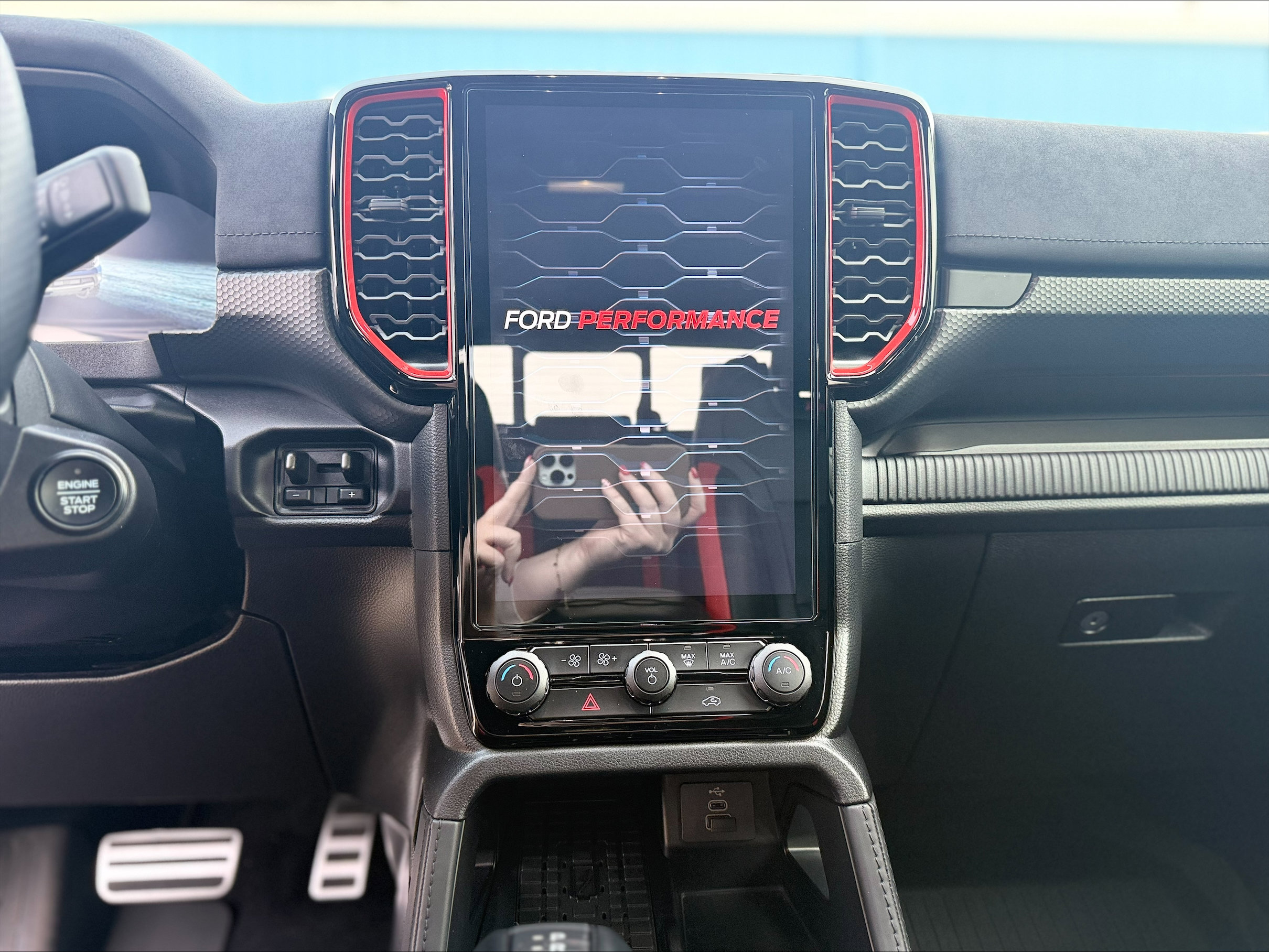 Used 2024 Ford Ranger Raptor image 2