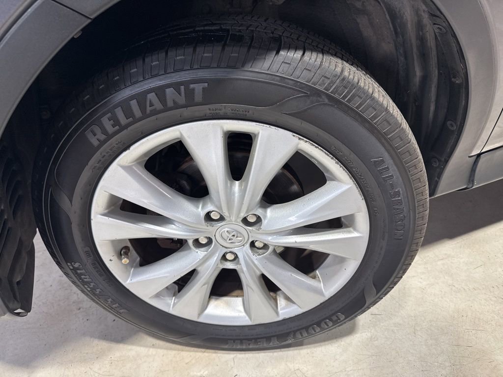 Used 2013 Toyota RAV4 Limited image 2