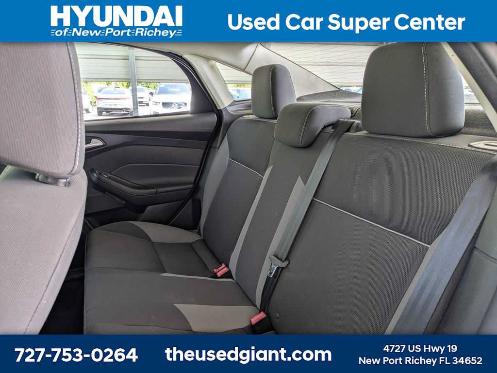 Used 2014 Ford Focus SE FWD image 14