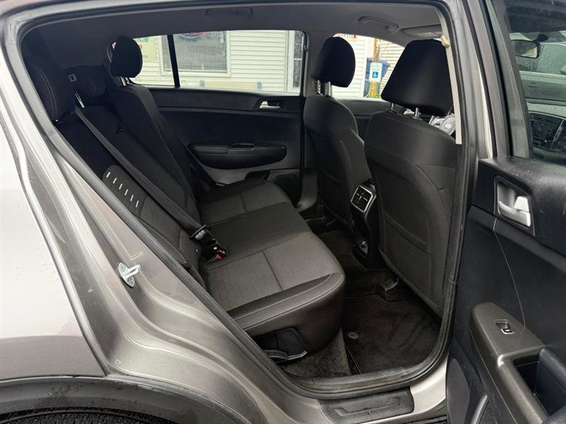 Used 2018 Kia Sportage LX AWD/4WD image 40