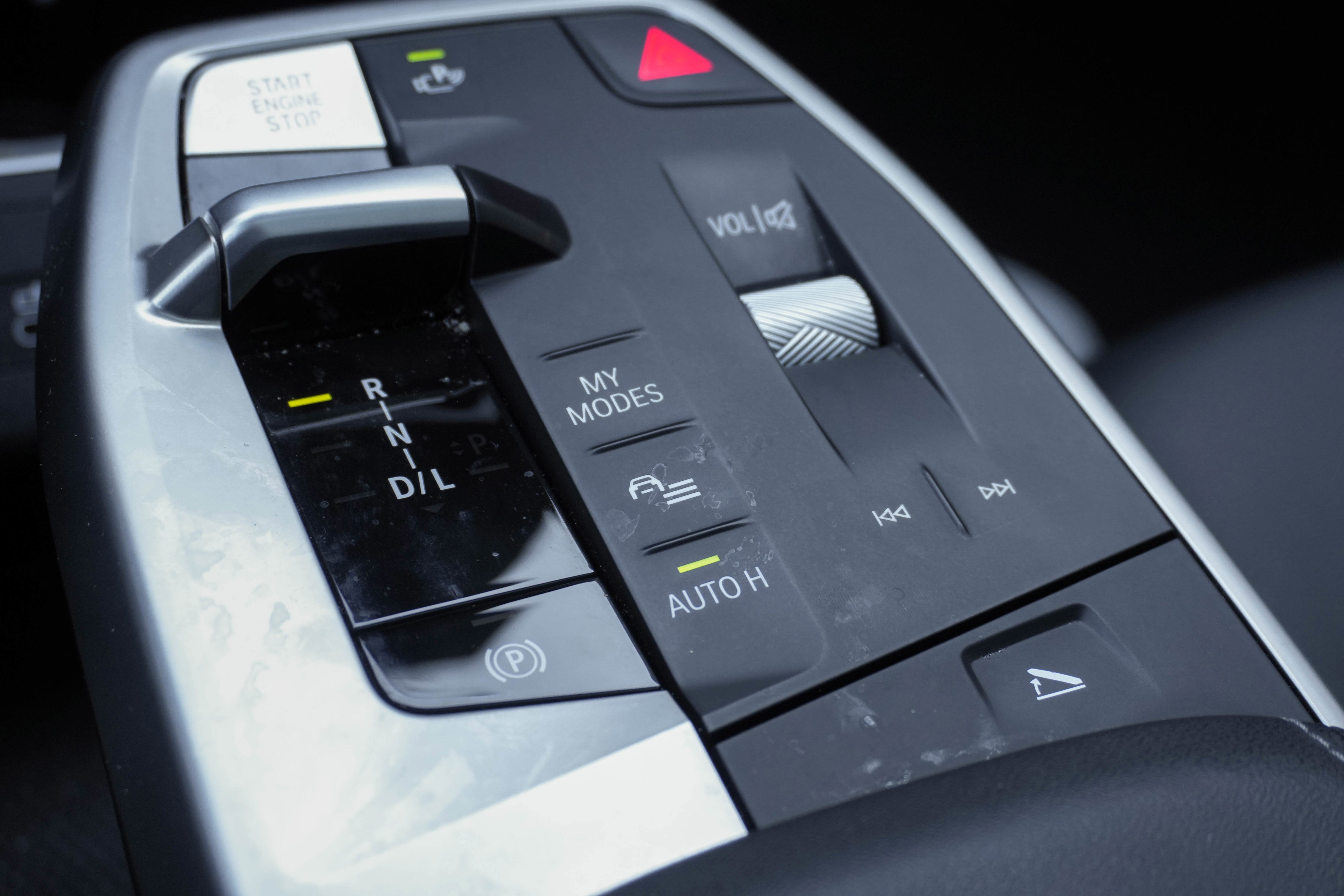 Certified 2025 BMW X2 xDrive28i image 24