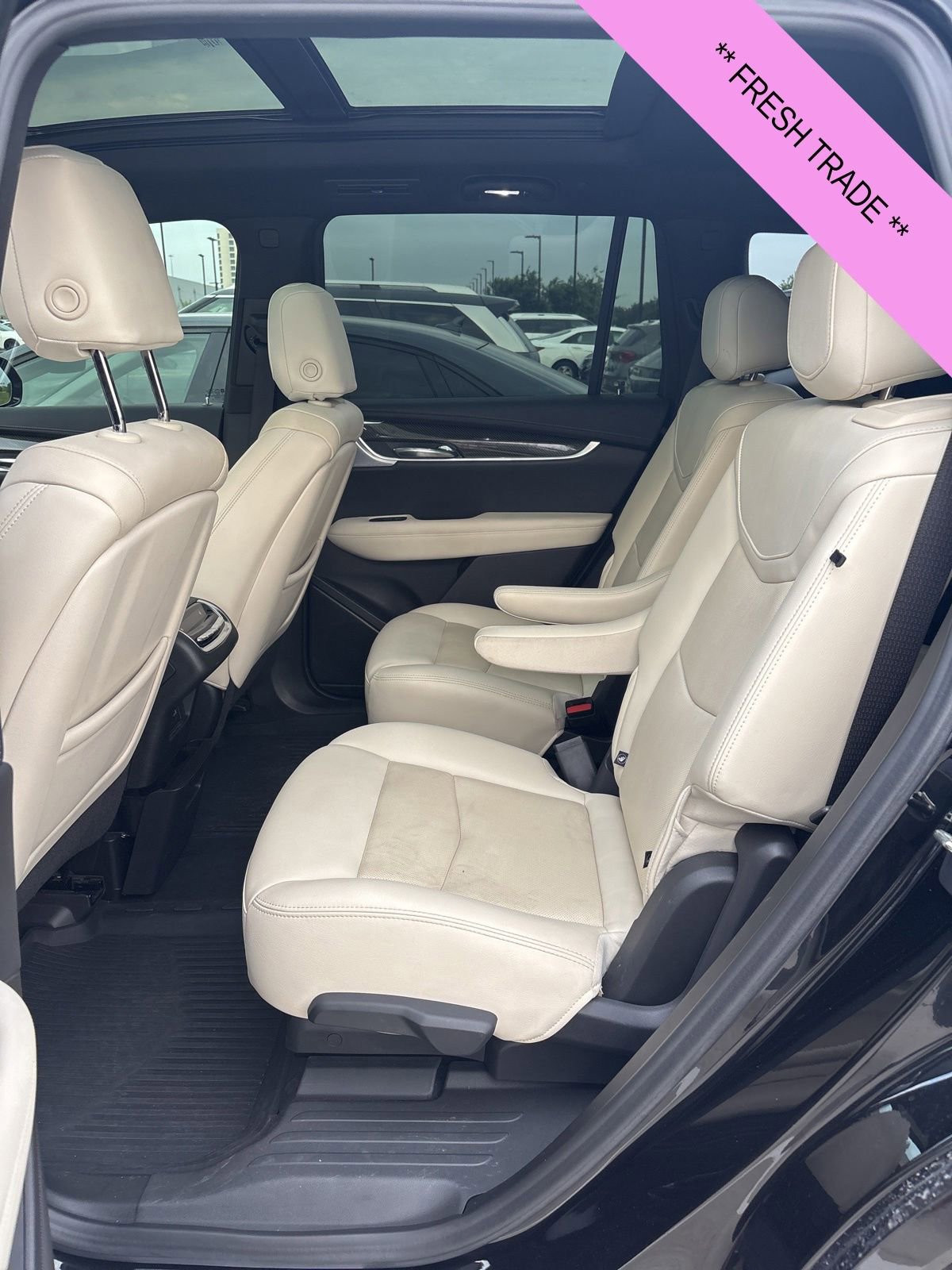Used 2023 Cadillac XT6 Sport w/ LPO, ONYX Package AWD/4WD image 21