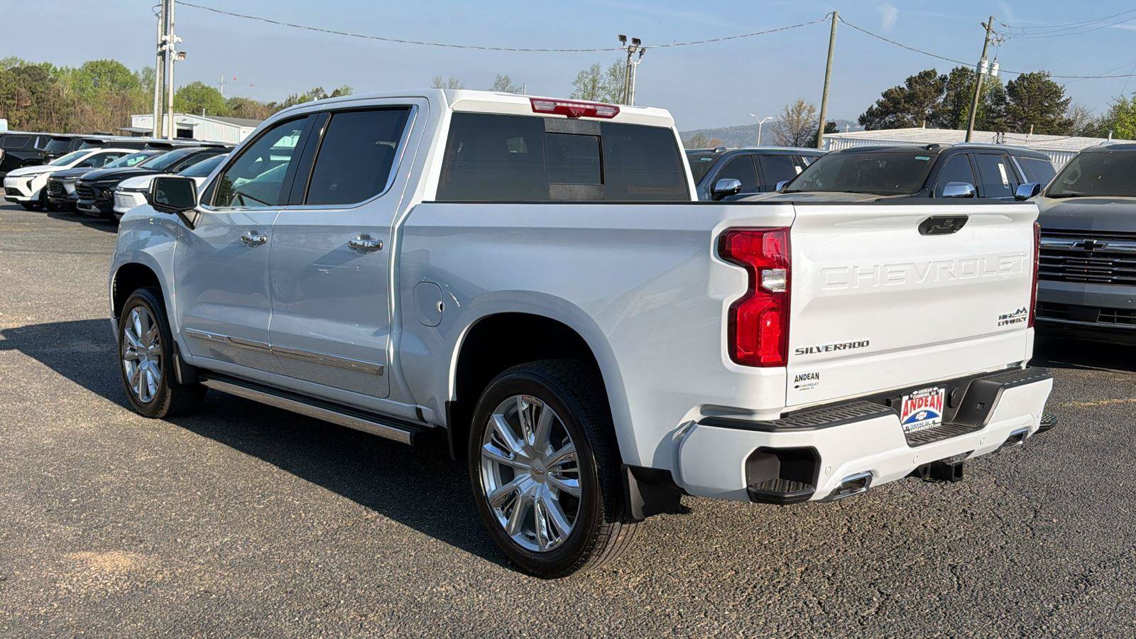 New 2026 Chevrolet Silverado 1500 High Country AWD/4WD image 7