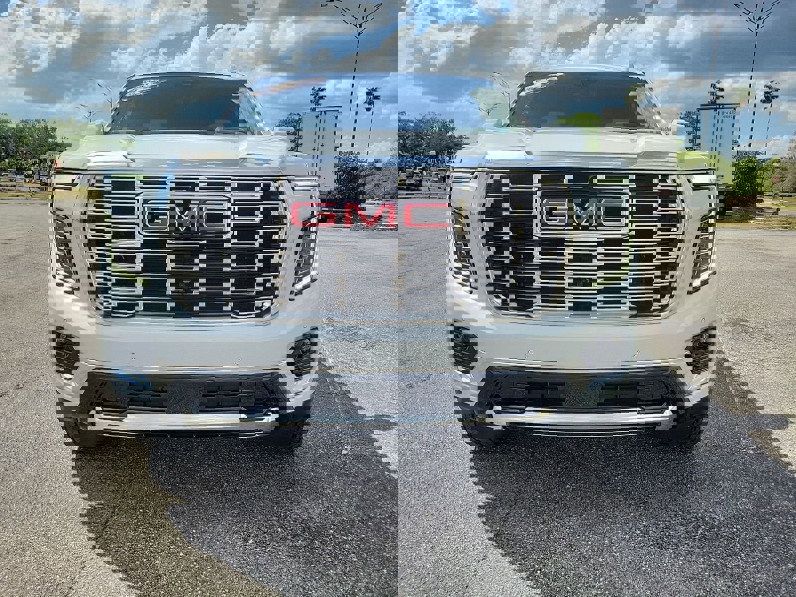 New 2026 GMC Yukon XL Denali image 3