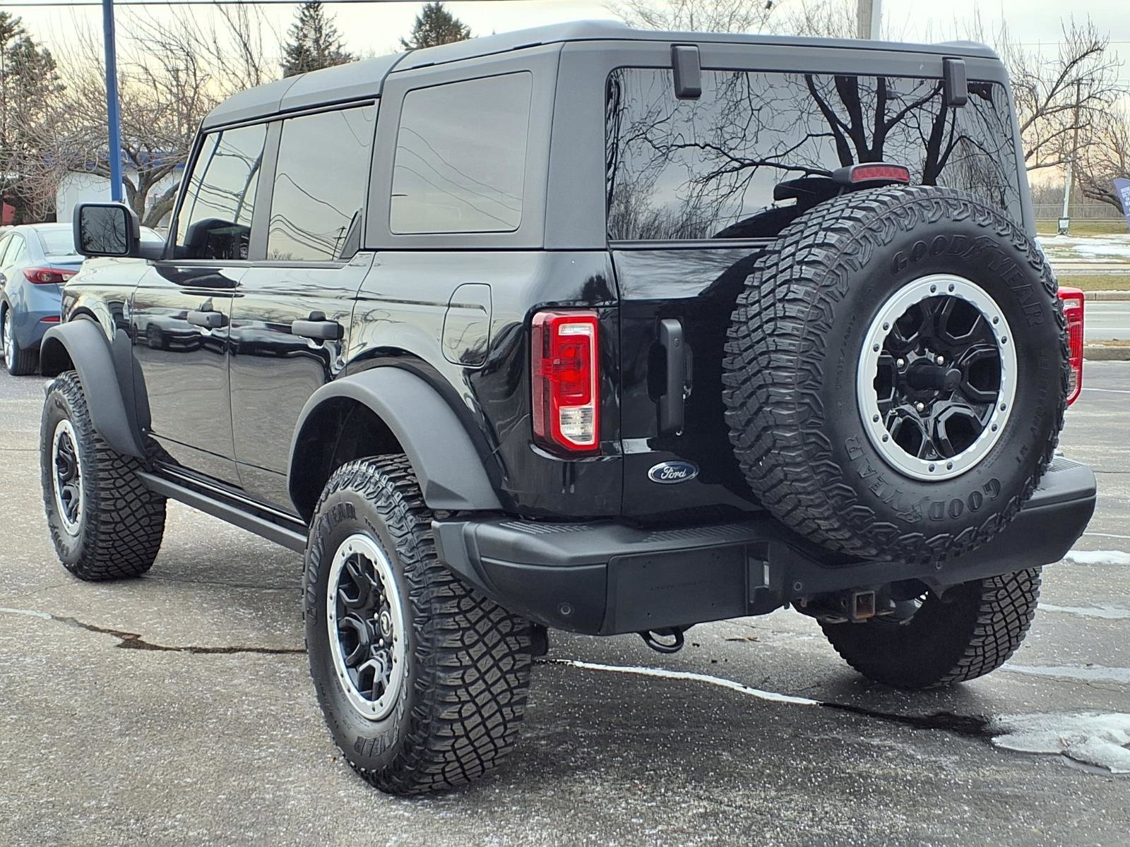 Certified 2024 Ford Bronco Black Diamond w/ Sasquatch Package image 7