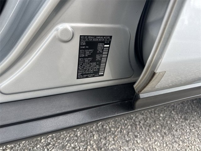 Used 2016 Nissan Rogue SV image 33