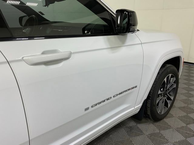 Used 2025 Jeep Grand Cherokee Overland w/ Adv Protech Group III image 7