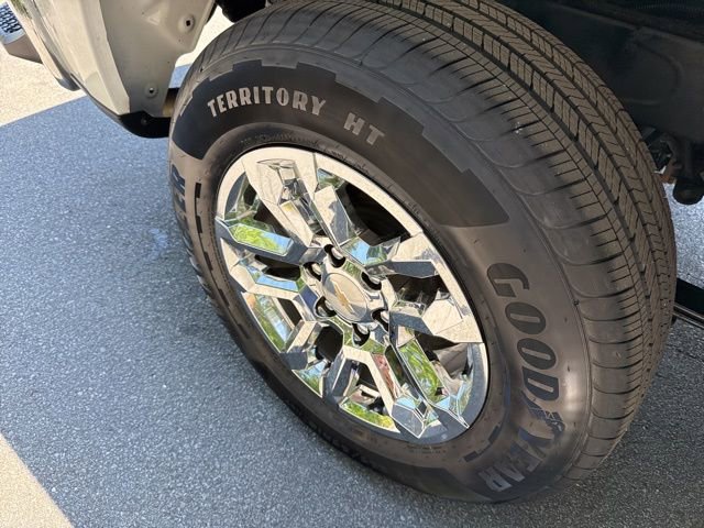 Used 2023 Chevrolet Silverado 1500 LT AWD/4WD image 30