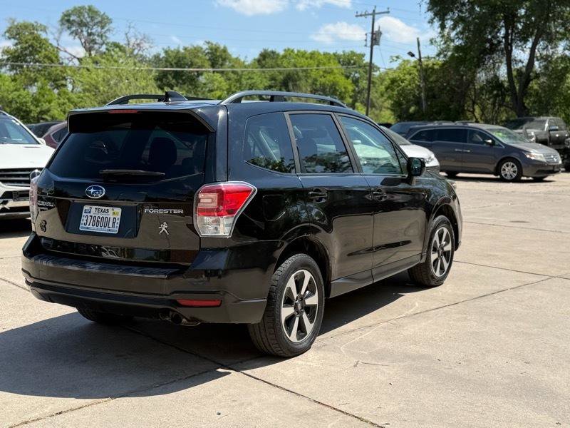 Used 2018 Subaru Forester 2.5i Premium w/ All-Weather Package AWD/4WD image 3