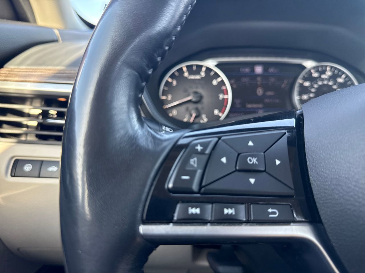 Used 2019 Nissan Altima 2.5 Platinum image 30