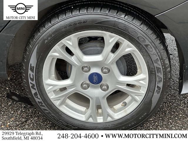 Used 2015 Ford Fiesta SE image 13