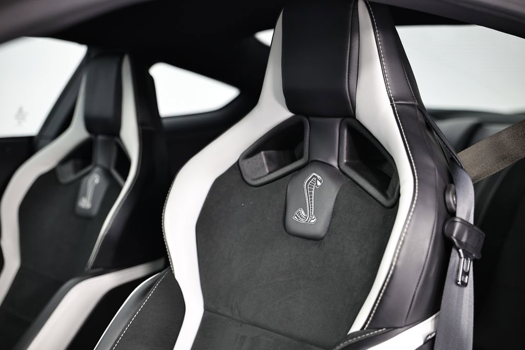 Used 2021 Ford Mustang Shelby GT500 w/ Technology Package image 23