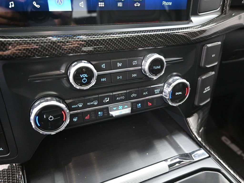 Used 2022 Ford F150 Lariat w/ Equipment Group 502A High image 19