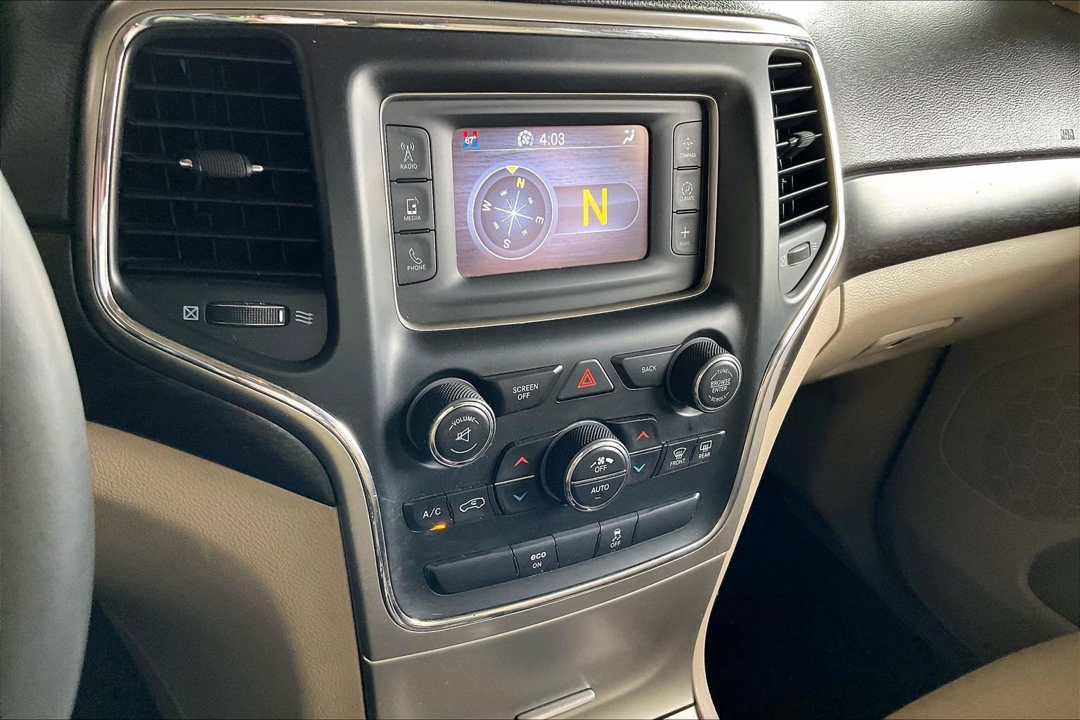 Used 2014 Jeep Grand Cherokee Laredo w/ Quick Order Package 23E AWD/4WD image 9