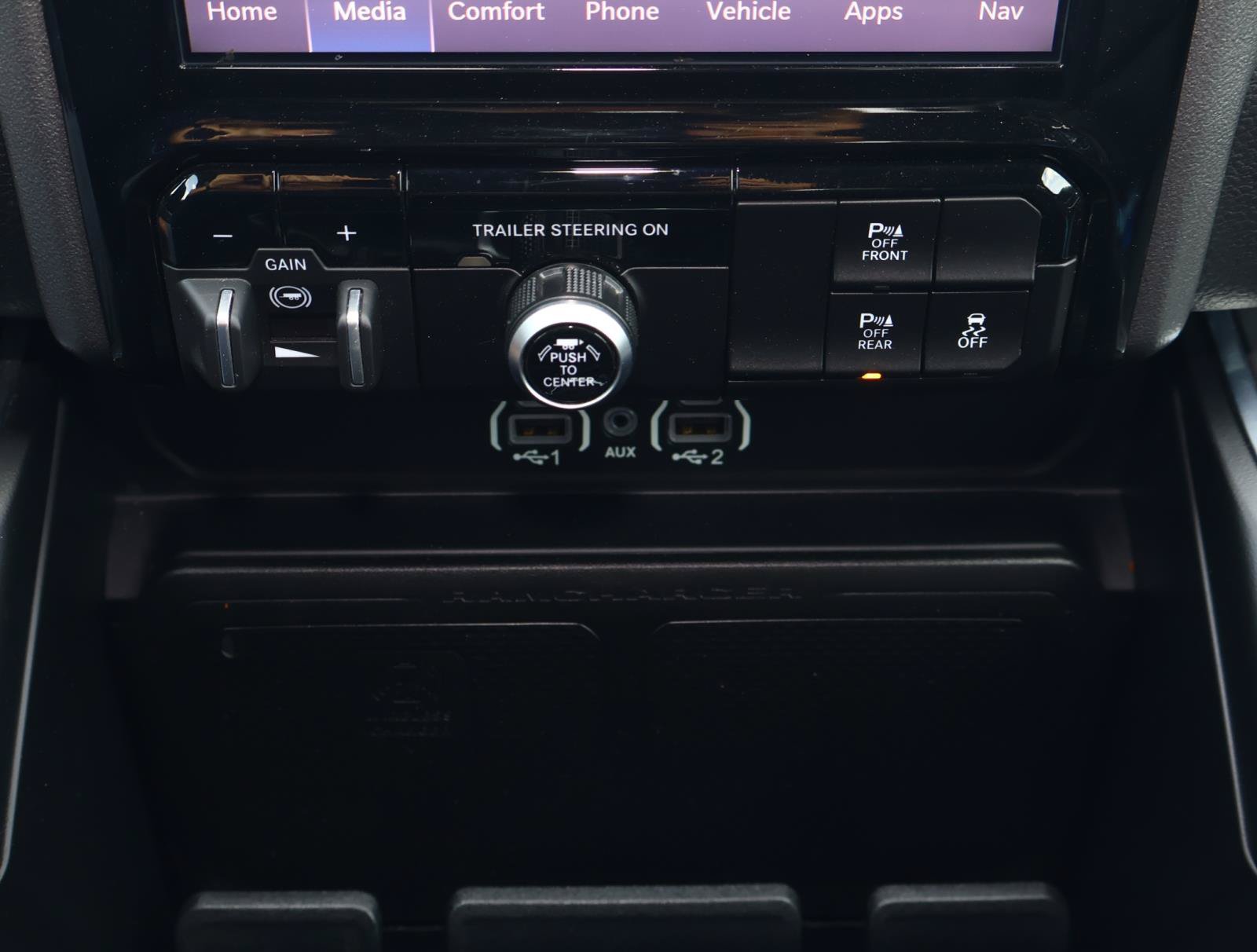 Used 2025 RAM 1500 Laramie w/ Laramie Southwest Edition AWD/4WD image 27