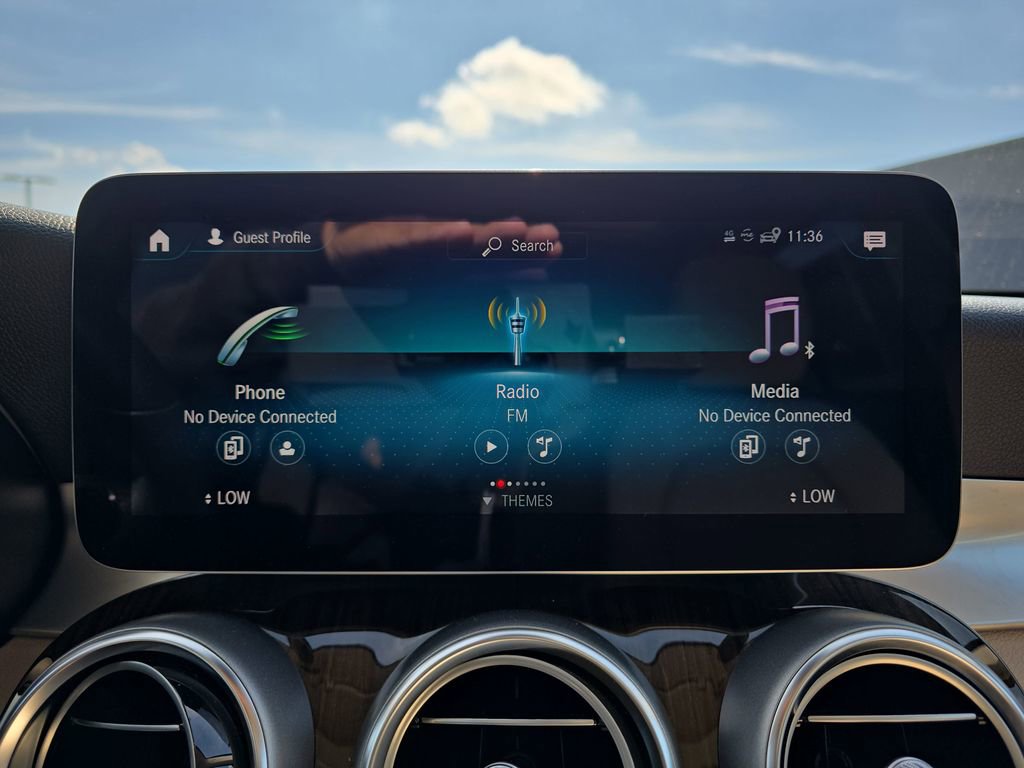 Used 2022 Mercedes-Benz GLC 300 image 25