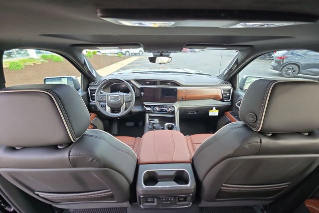 New 2026 GMC Sierra 1500 AT4 w/ AT4 Premium Package AWD/4WD image 8
