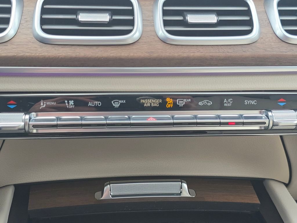 Certified 2025 Mercedes-Benz GLS 450 4MATIC image 32