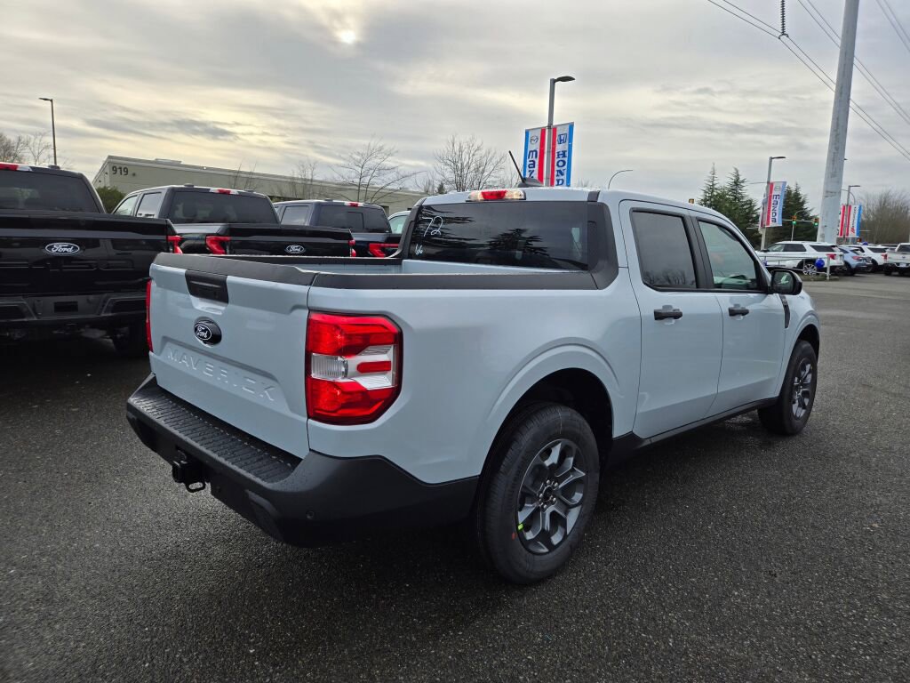 New 2026 Ford Maverick XLT w/ XLT Luxury Package AWD/4WD image 5