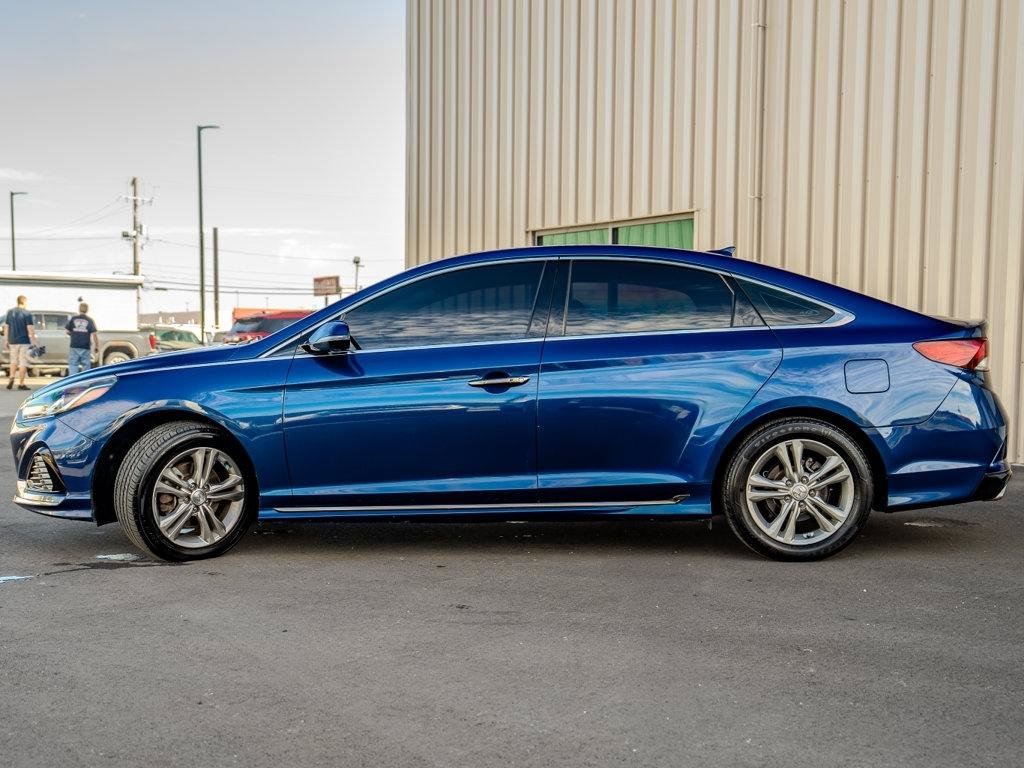 Used 2018 Hyundai Sonata Sport w/ Cargo Package FWD image 5