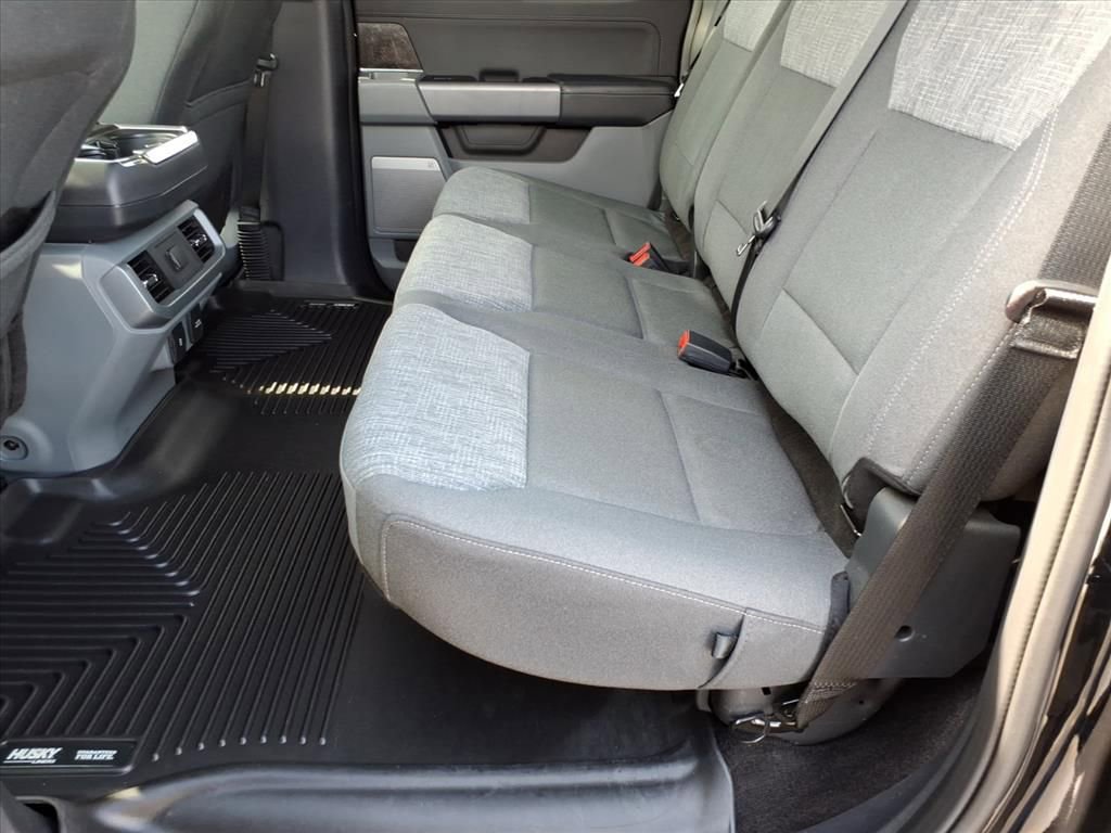 Certified 2022 Ford F150 XLT w/ Equipment Group 302A High image 11