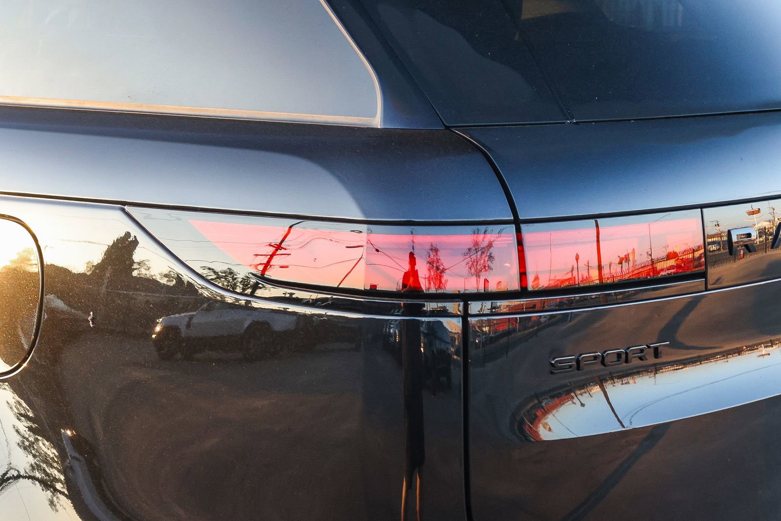 New 2026 Land Rover Range Rover Sport Dynamic SE image 11