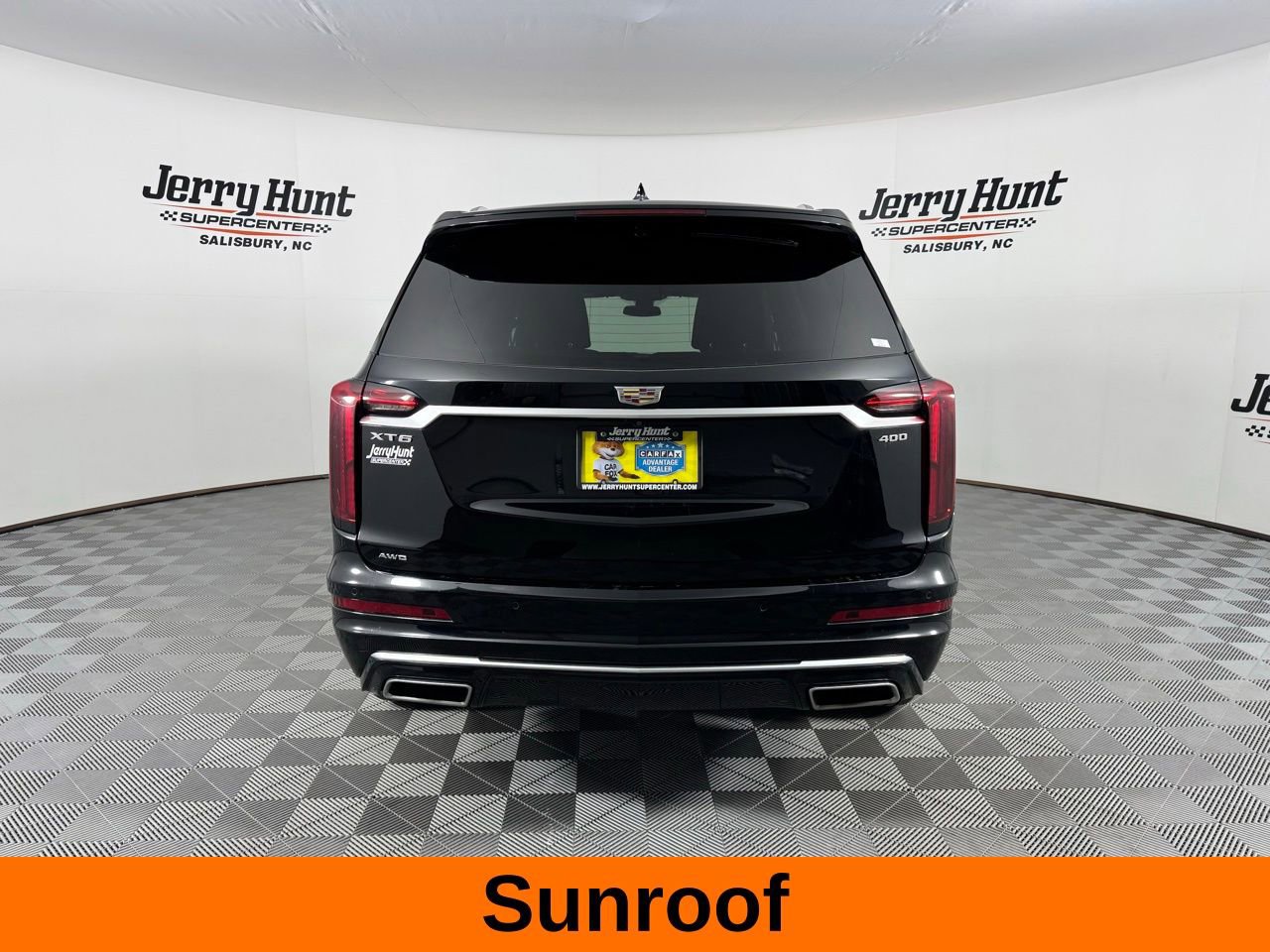 Used 2024 Cadillac XT6 Premium Luxury w/ LPO, Floor Liner Package image 8