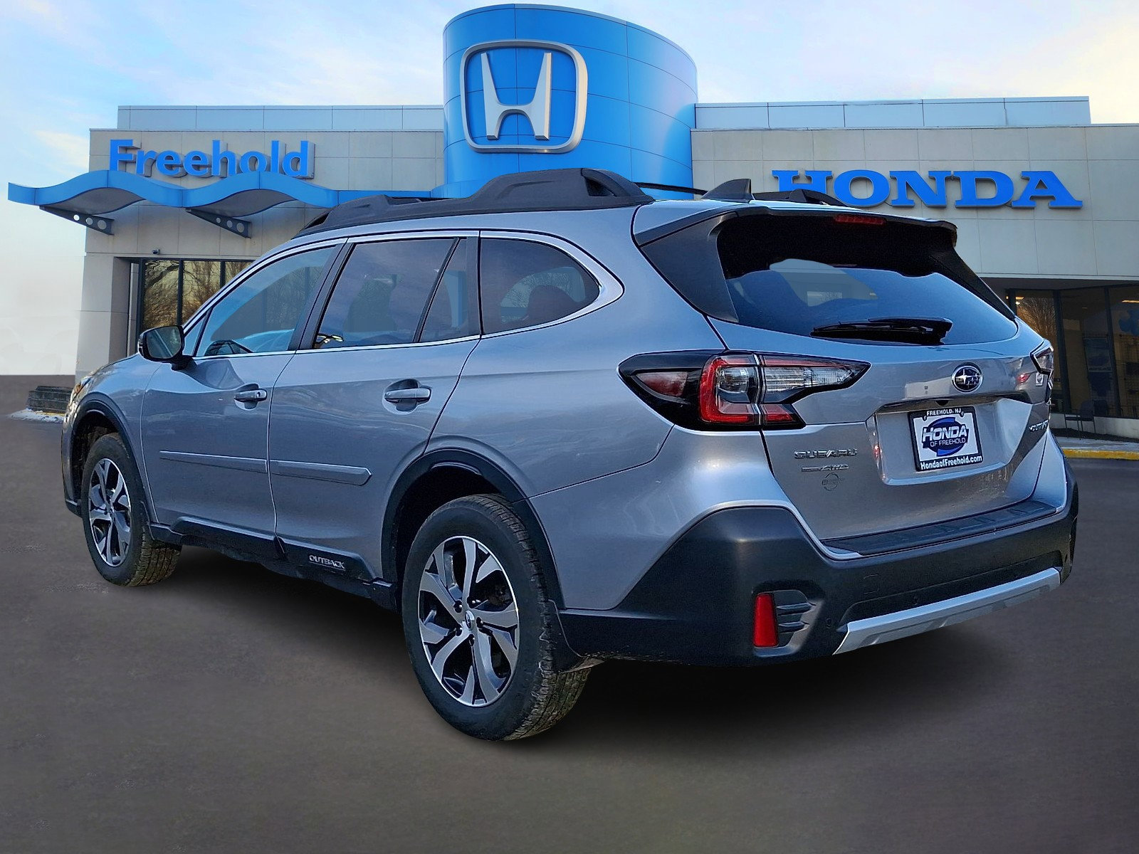 Used 2022 Subaru Outback Limited image 7