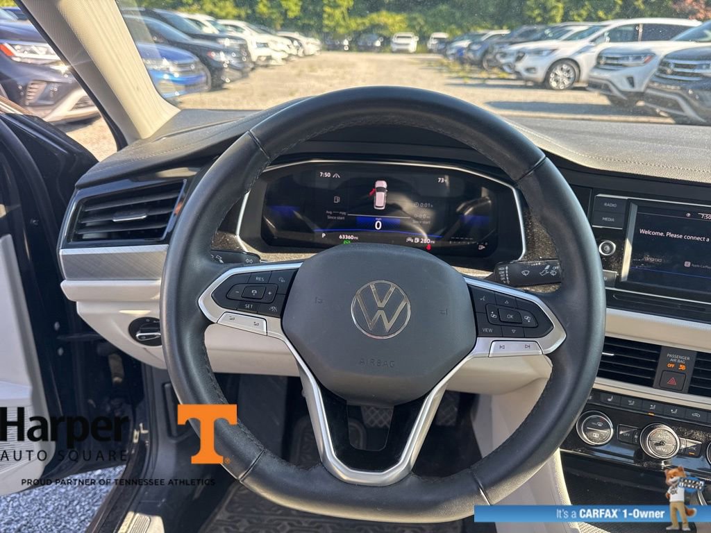 Used 2023 Volkswagen Jetta SE FWD image 17