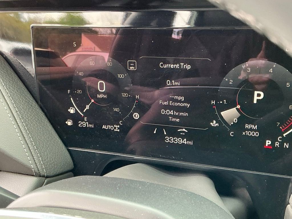 Used 2025 GMC Yukon Denali image 33