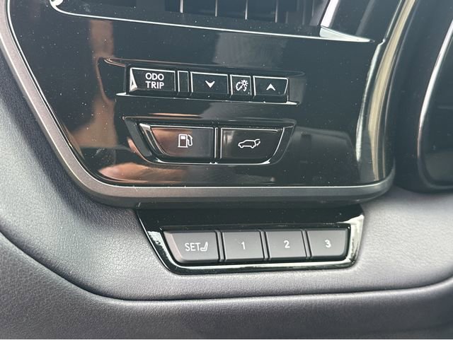 New 2026 Lexus TX 500h AWD image 36