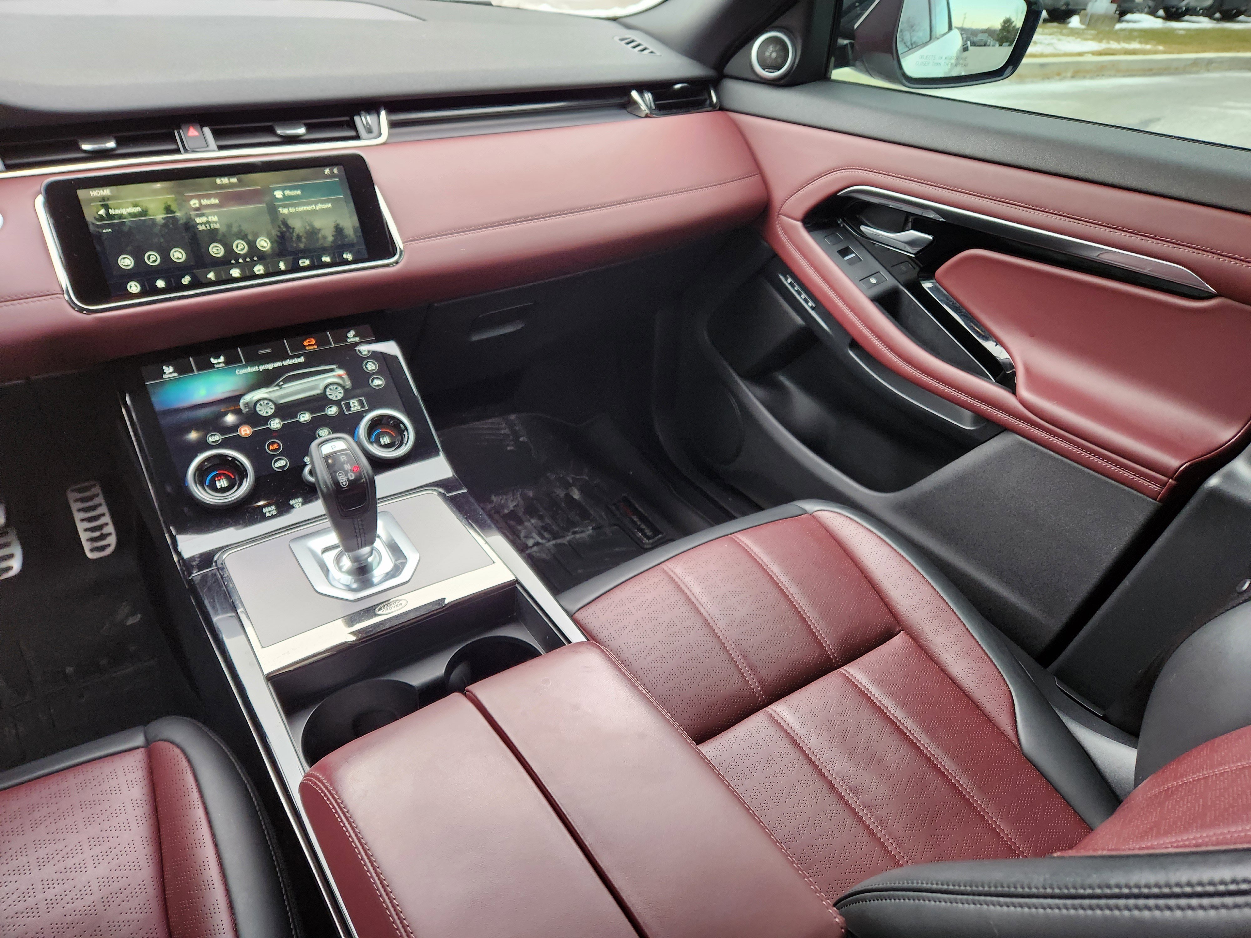 Used 2020 Land Rover Range Rover Evoque R-Dynamic SE image 14